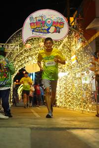 BIB: 60010
                            <button type="button" onclick="openModal(21831945)" class="btn btn-primary btn-sm float-right btn-popup" data-toggle="modal" data-target=".modal-high-quality">
                        <i class="fas fa-shopping-cart"></i> Add to Cart
                    </button>
                                            <button type="button" onclick="isThisMe(21831945, true)" class="btn btn-success btn-sm float-right btn-popup btn-isme hidden" data-toggle="tooltip" data-placement="bottom" title="นี่คือรูปของคุณใช่ไหม คลิกที่นี่เพื่อเอาเข้าอัลบั้ม">
                        <i class="fas fa-plus"></i> Add to album
                    </button>
                    <button type="button" onclick="isThisMe(21831945, false)" class="btn btn-warning btn-sm float-right btn-popup btn-isnotme hidden">
                        <i class="fas fa-ban"></i> Remove from album
                    </button>